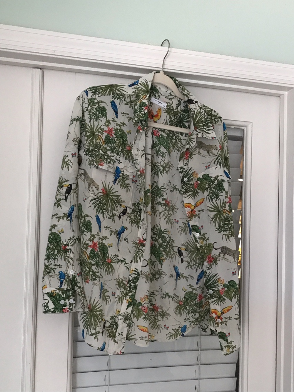Equipment Tropical Bird Print Shirt in Cream, Green & Yellow
Silk blouse